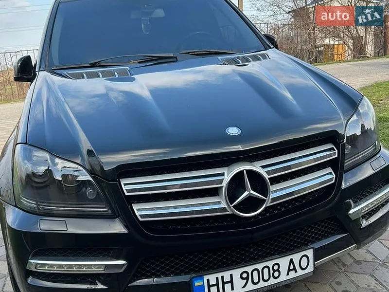 Mercedes-Benz GL-Class