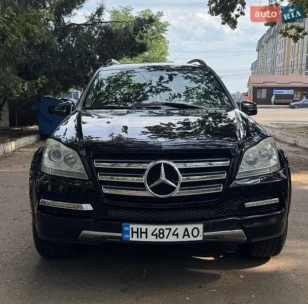 Mercedes-Benz GL-Class
