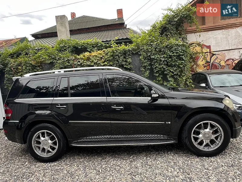 Mercedes-Benz GL-Class