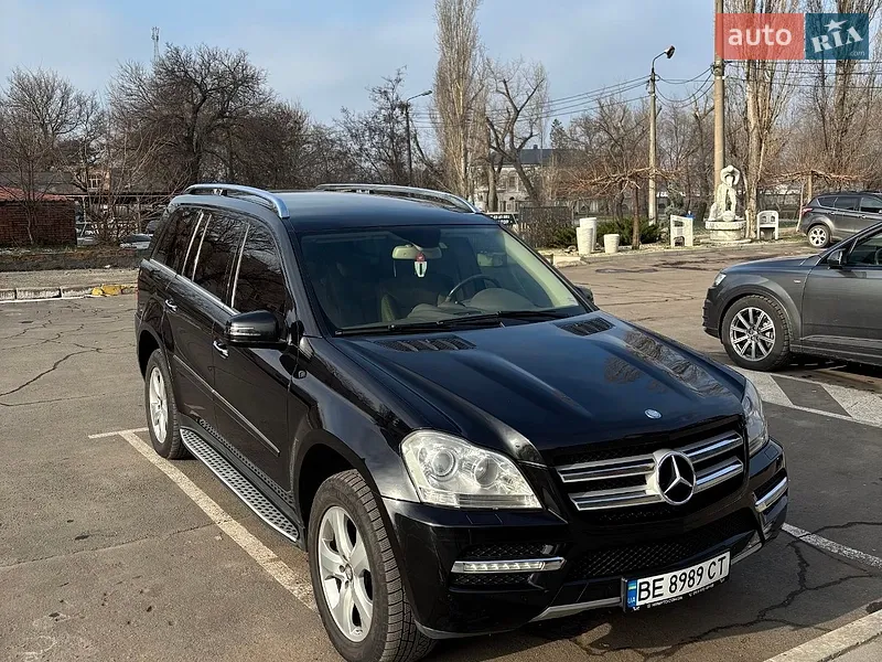 Mercedes-Benz GL-Class