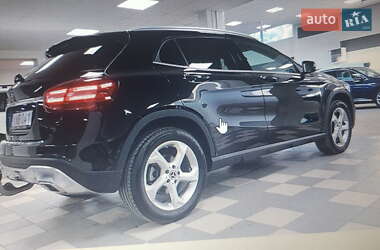 Mercedes-Benz GLA-Class   2017