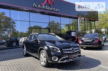 Mercedes-Benz GLA-Class 4MATIC 2017