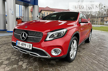 Mercedes-Benz GLA-Class  2019