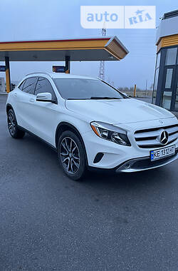 Mercedes-Benz GLA-Class  2015