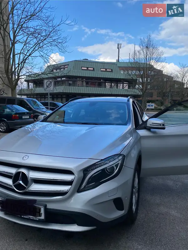 Mercedes-Benz GLA-Class
