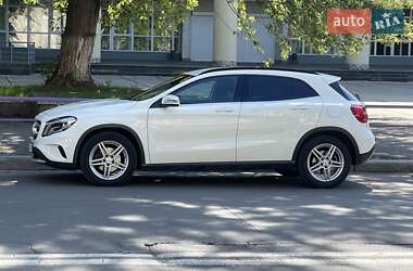 Mercedes-Benz GLA-Class 2015
