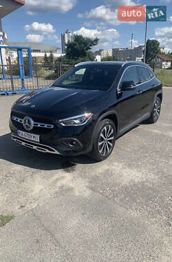 Mercedes-Benz GLA-Class  2022