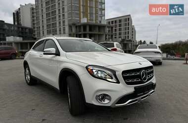Mercedes-Benz GLA-Class  2019
