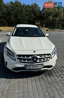 Mercedes-Benz GLA-Class  2017