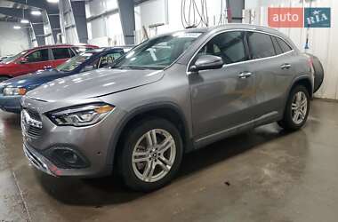 Mercedes-Benz GLA-Class  2021