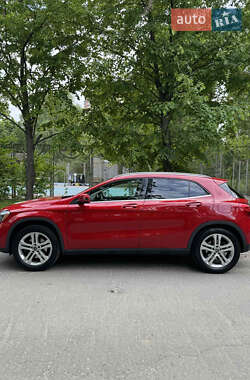 Mercedes-Benz GLA-Class  2017