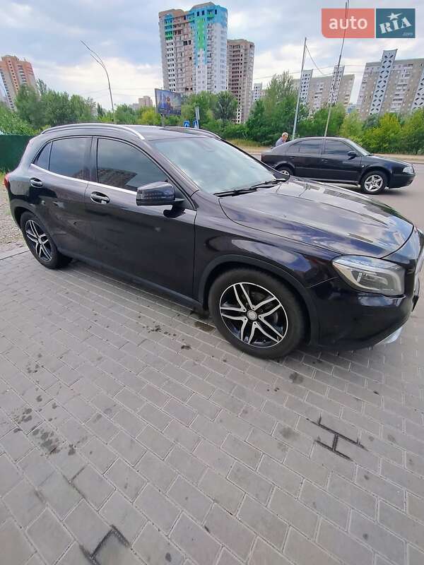 Mercedes-Benz GLA-Class