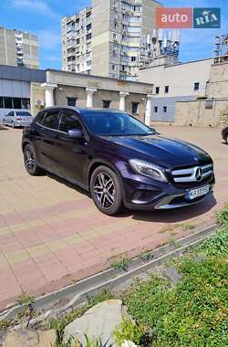Mercedes-Benz GLA-Class  2016