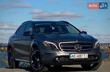 Mercedes-Benz GLA-Class  2016
