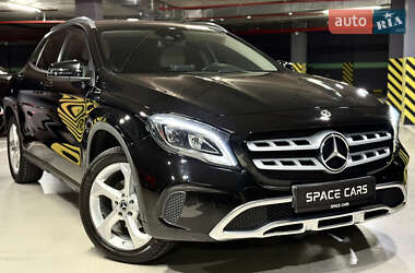 Mercedes-Benz GLA-Class  2017