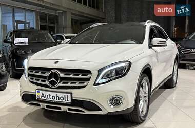 Mercedes-Benz GLA-Class 2019