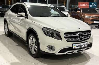 Mercedes-Benz GLA-Class  2016