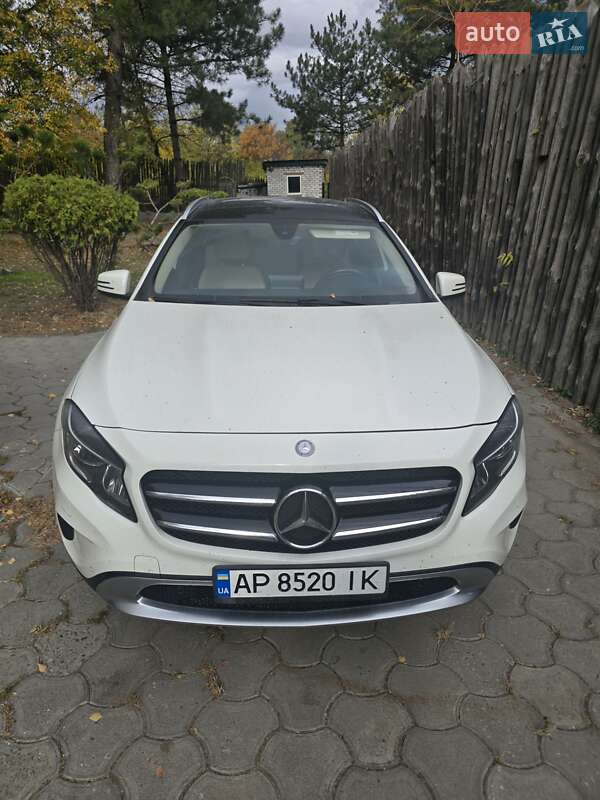 Mercedes-Benz GLA-Class