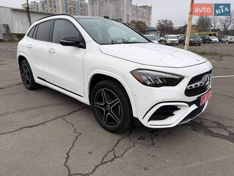 Mercedes-Benz GLA-Class