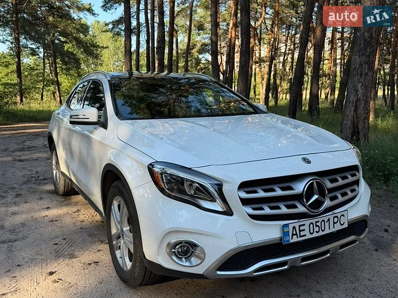 Mercedes-Benz GLA-Class