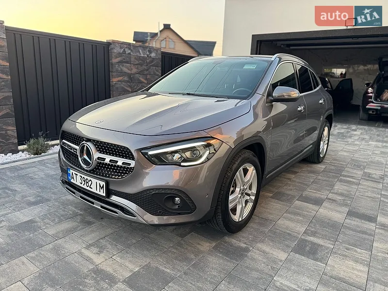 Mercedes-Benz GLA-Class