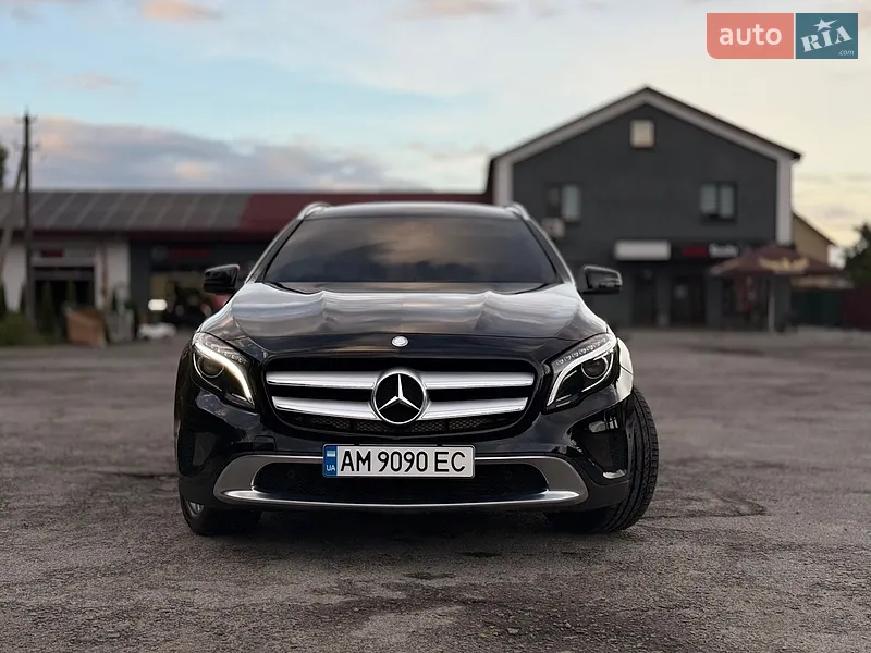 Mercedes-Benz GLA-Class 2015