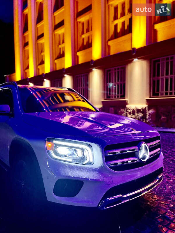Mercedes-Benz GLB-Class