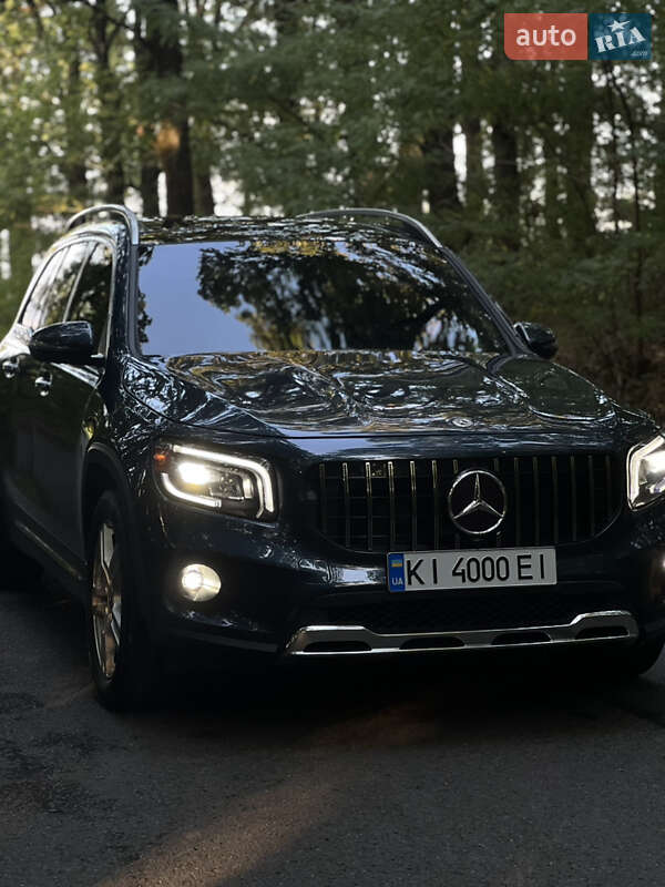 Mercedes-Benz GLB-Class