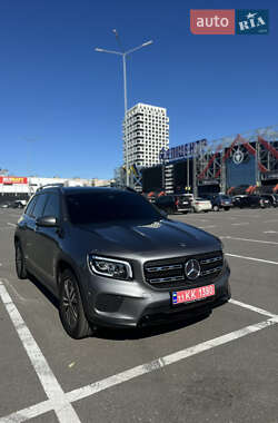 Mercedes-Benz GLB-Class  2022