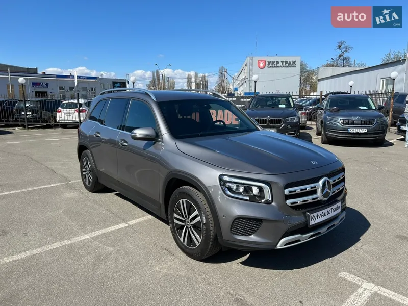 Mercedes-Benz GLB-Class 2021