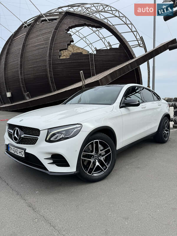 Легкові Mercedes-Benz GLC-Class Coupe