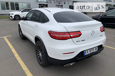 Mercedes-Benz GLC-Class  2019