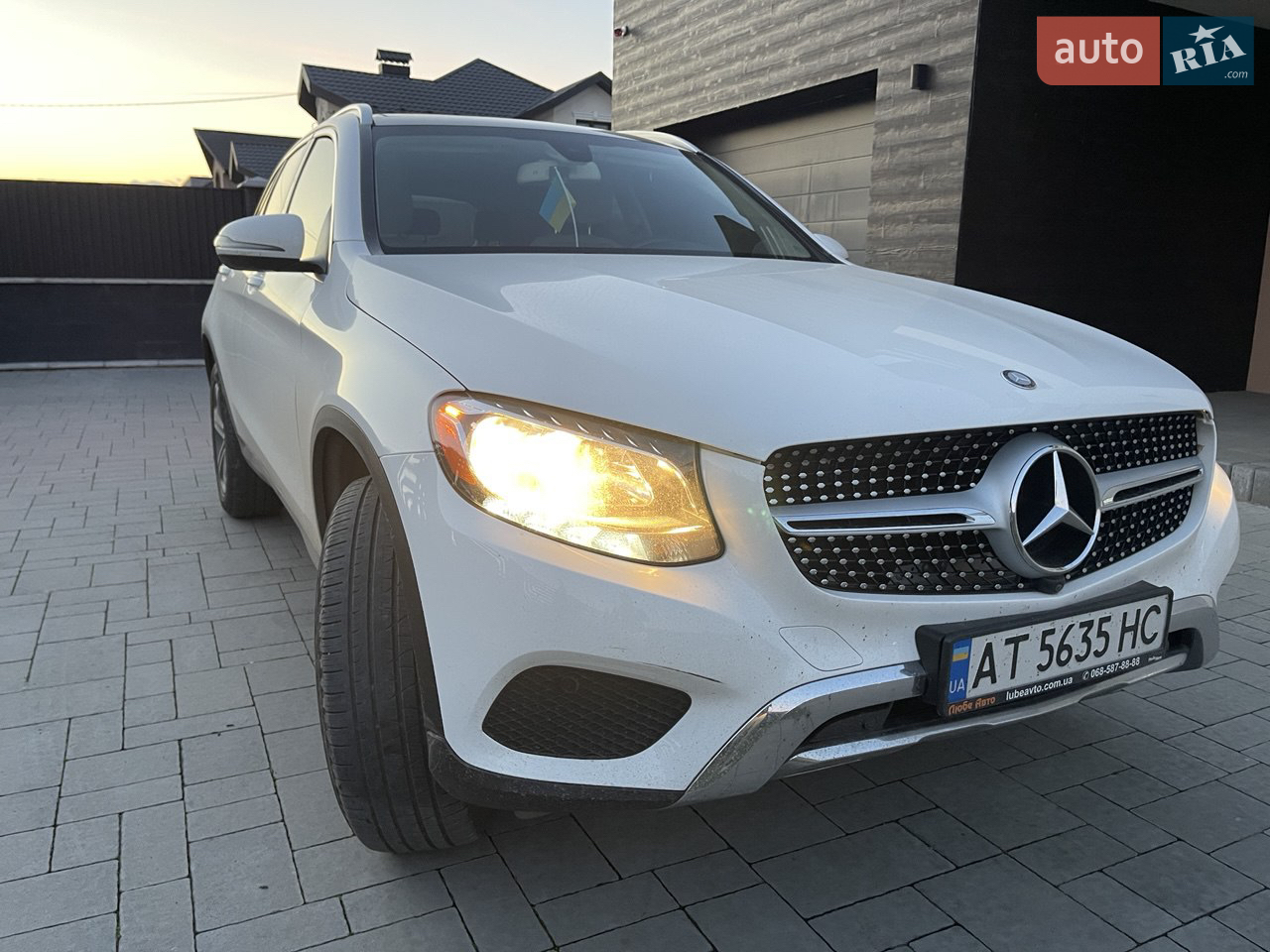 2016 Mercedes-Benz GLC - мініатюра 3
