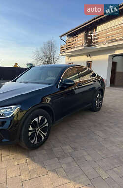 Mercedes-Benz GLC-Class 2021