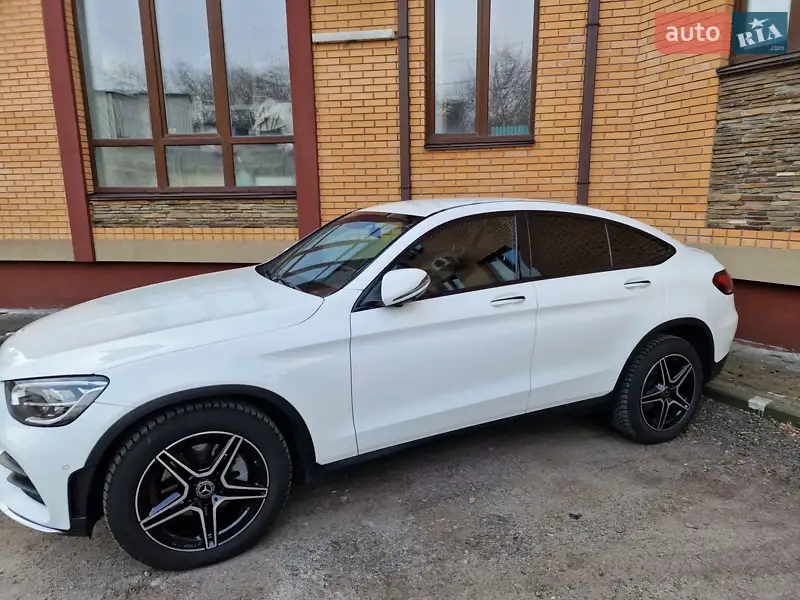 Mercedes-Benz GLC-Class 2021