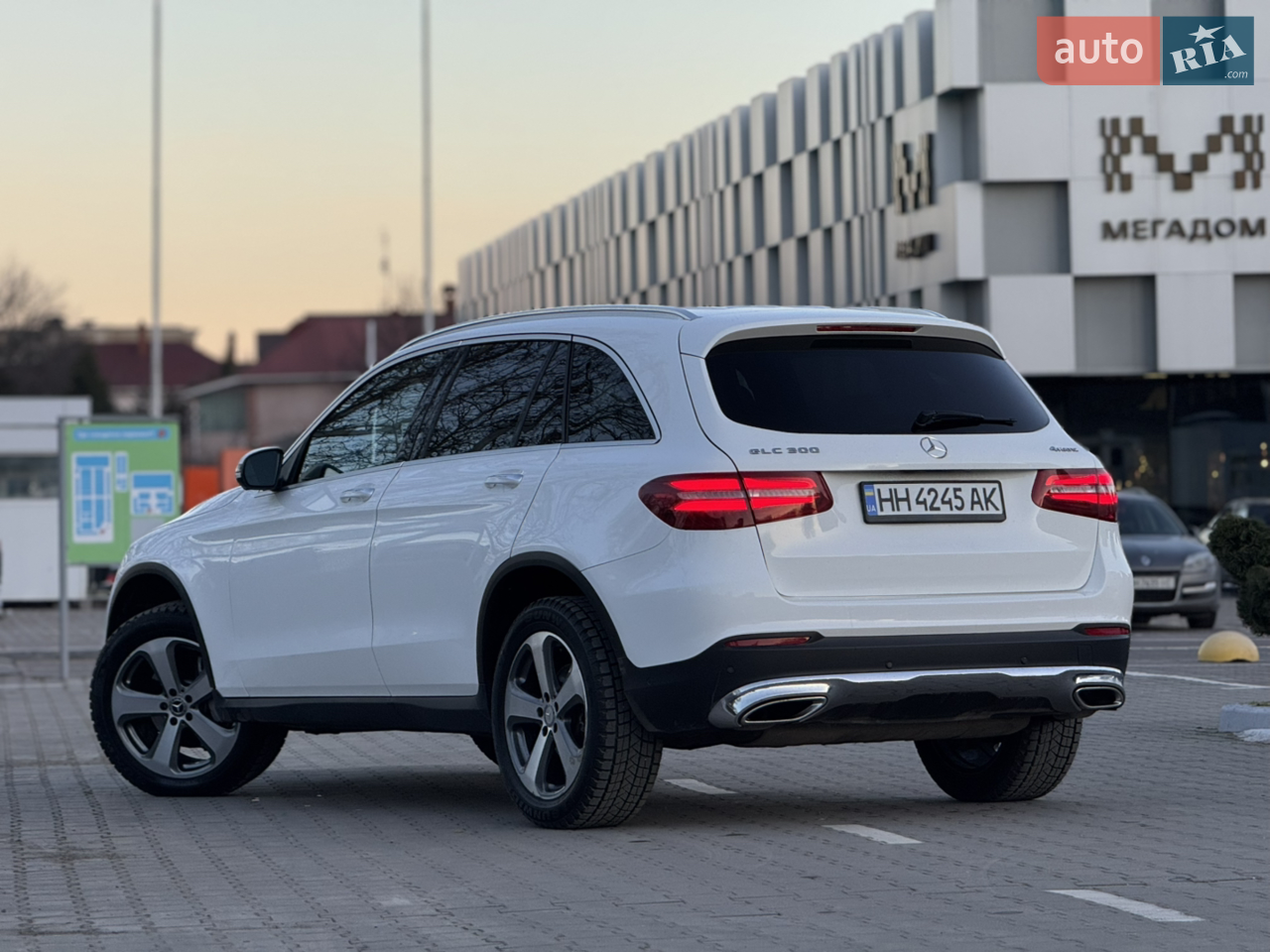 2016 Mercedes-Benz GLC - мініатюра 5