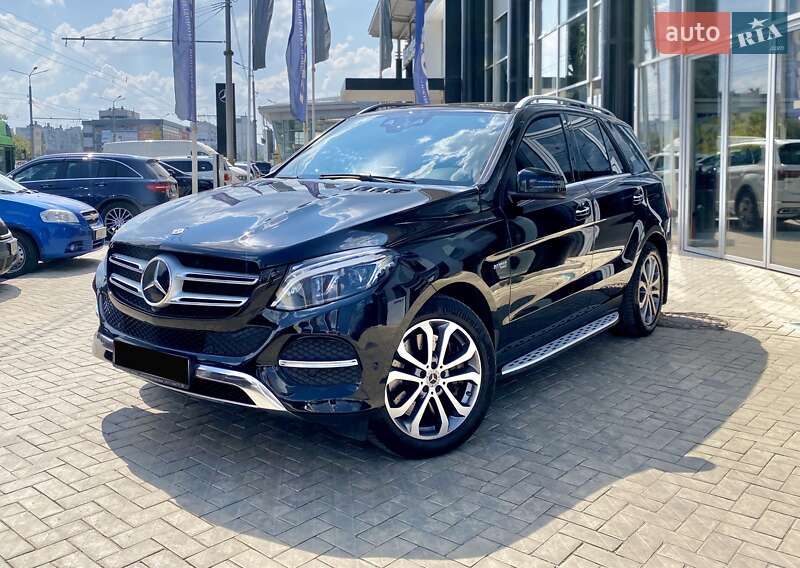 Седан Mercedes-Benz GLE-Class