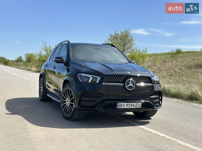Позашляховик / Кросовер Mercedes-Benz GLE-Class