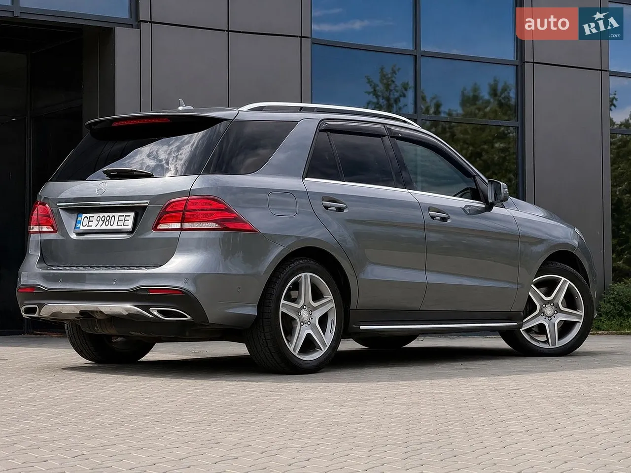 2016 Mercedes-Benz GLE - мініатюра 2