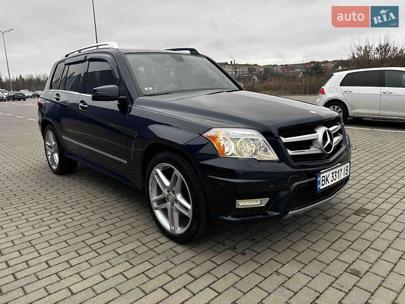 Позашляховик / Кросовер Mercedes-Benz GLK-Class