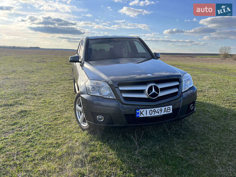 Позашляховик / Кросовер Mercedes-Benz GLK-Class
