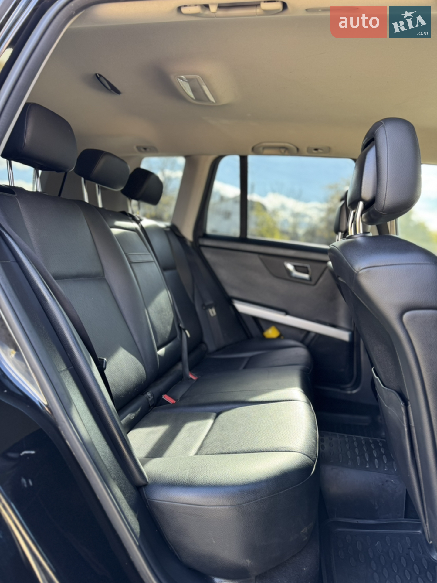 Mercedes-Benz GLK-Class 2011 VIN WDC2049011F583035 фото оголошення 40 з 46