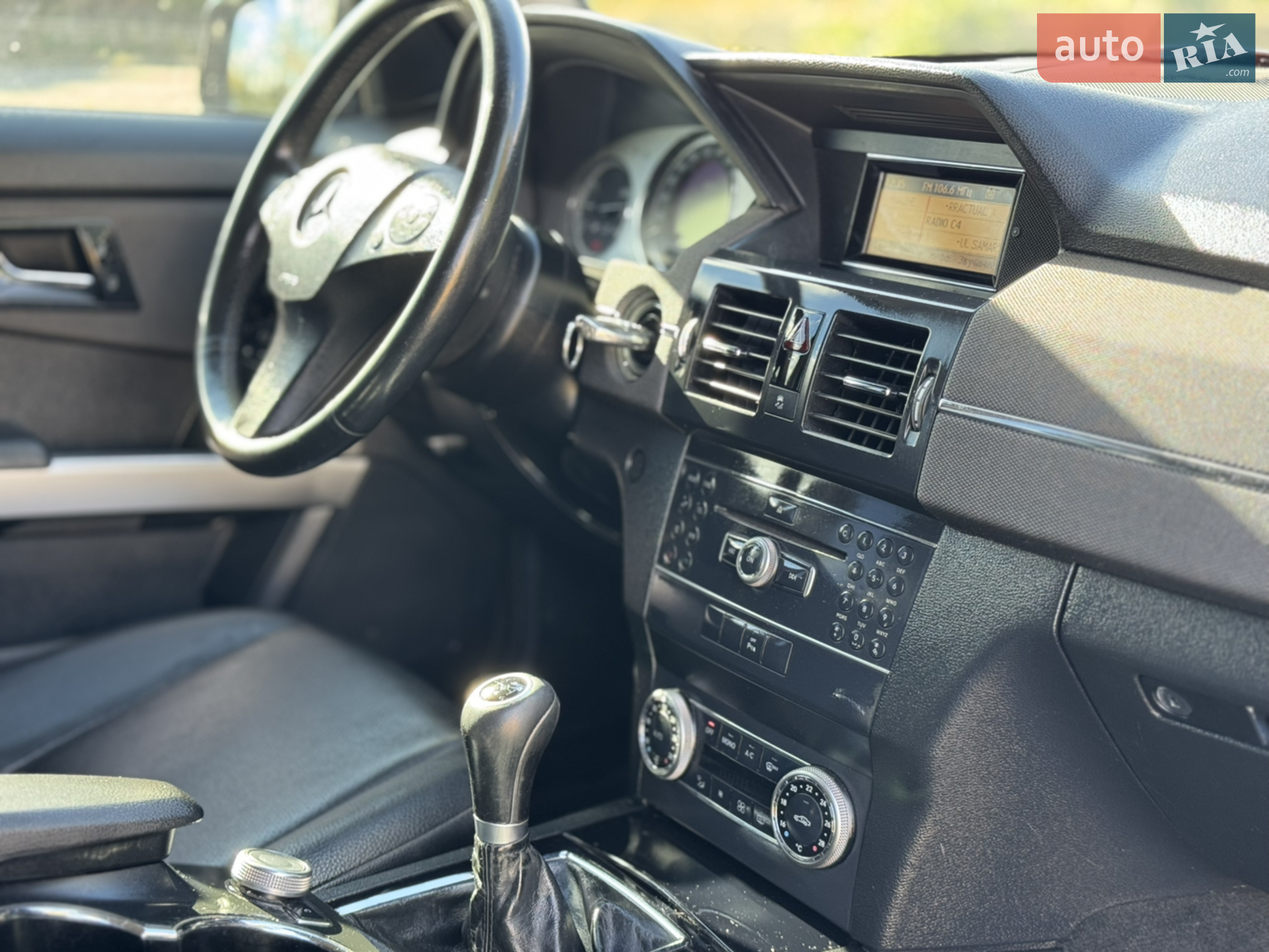 Mercedes-Benz GLK-Class 2011 VIN WDC2049011F583035 фото оголошення 44 з 46