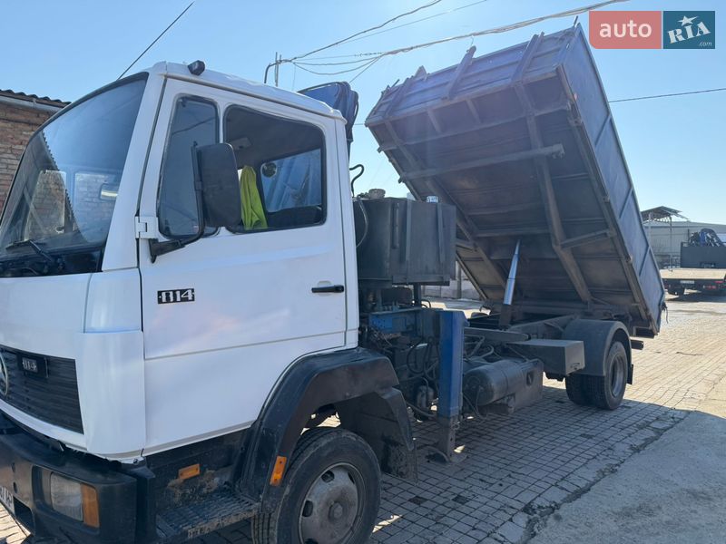 Самосвал Mercedes-Benz LN-Series