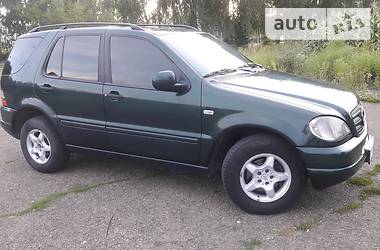 Mercedes-Benz M-Class  2001