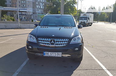 Mercedes-Benz M-Class   2008