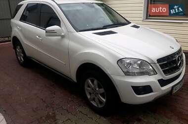 Mercedes-Benz M-Class  2010