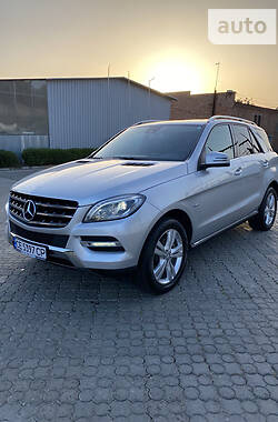 Mercedes-Benz M-Class  2011