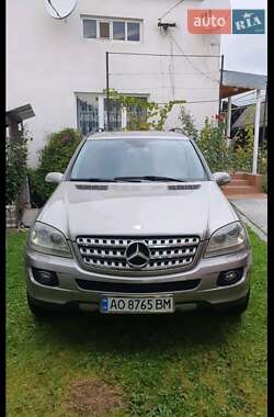 Mercedes-Benz M-Class  2005