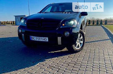 Mercedes-Benz M-Class  2005